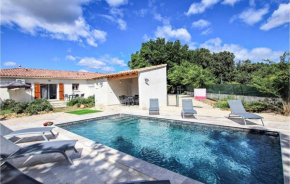 Stunning home in Rochefort du Gard with Outdoor swimming pool and 6 Bedrooms